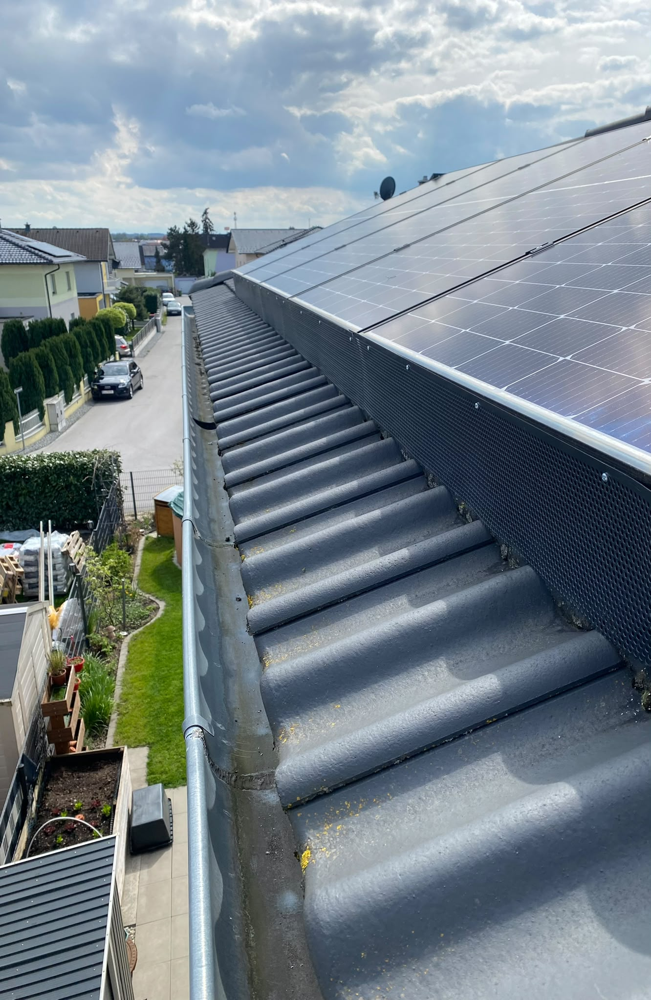 Taubenschutz für PV-Anlagen Beispiel 2
